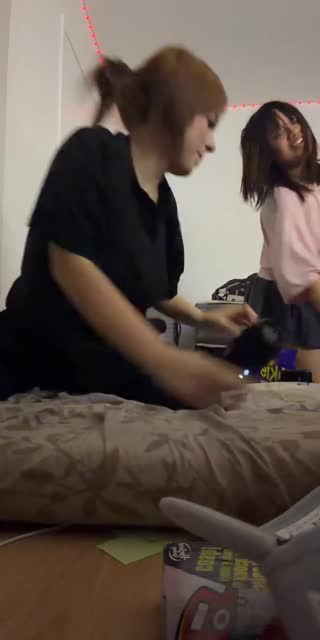 TikTok live: #fyp by @nicoleezf_