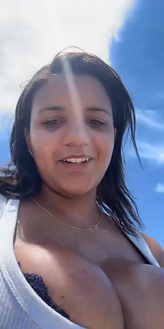TikTok live: hi by @unseenbutnearr