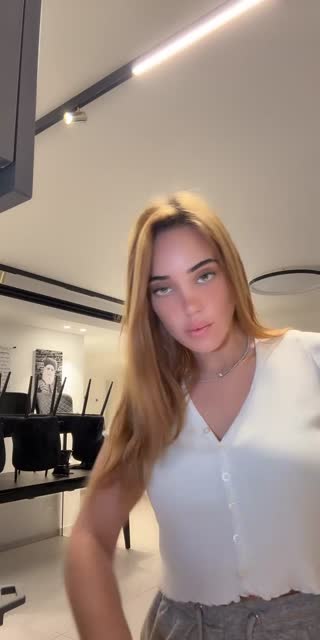 TikTok live: רק אהבת חינם💕💕 by @shirqueen617
