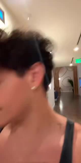 TikTok live: Diamond push Showcase by @beanthatlift