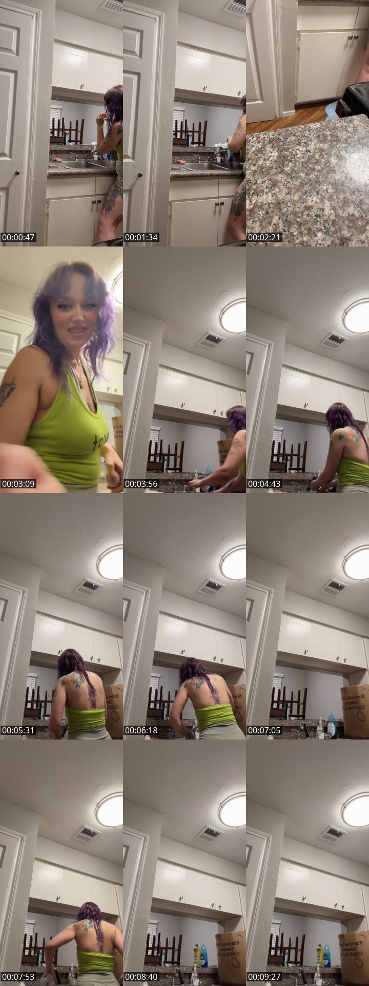 TikTok live: Cleaning 🧼 by @scarletroselover