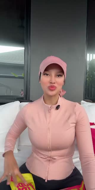 @sashaabdaziz TikTok live from 2026-05-11