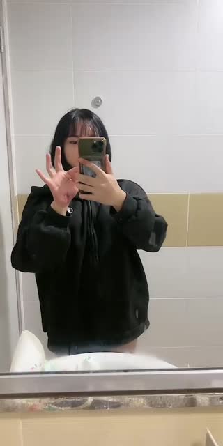 TikTok live: Morning Queen off syundallll by @myzrin0