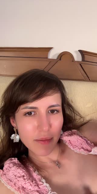 TikTok live: Hi broski, how are you? by @officiallly.ari