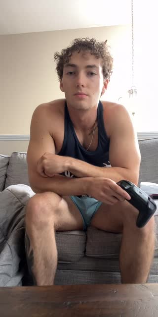 TikTok live: Chill lowfi hip hop beats by @ryeunlocked