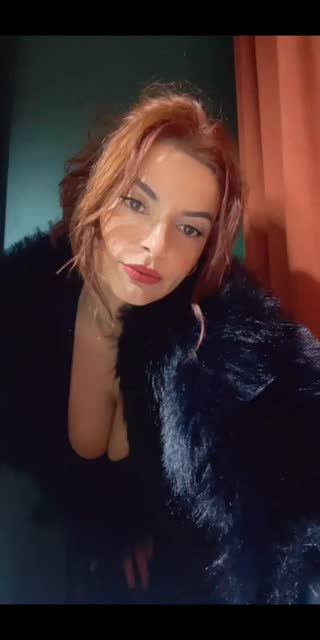@nez.kayy TikTok live from 2026-05-11