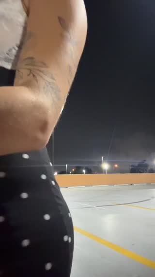 TikTok live: 18+ come spark up turn up😅 by @breezygotcha