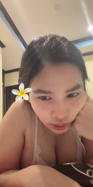 TikTok live: ❤️เหงา😂 by @nookzzii