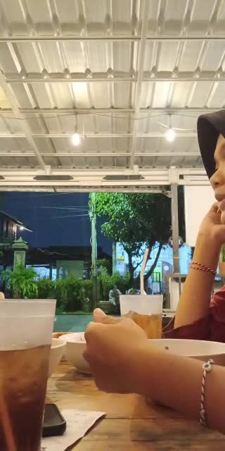 TikTok live: bcl by @nisr.na