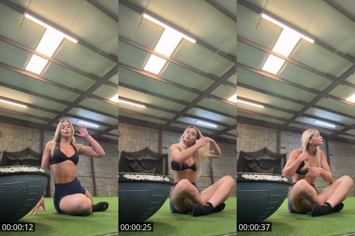 TikTok live: Post glute PT LEG workout 💪🏻👸🏼🎀 by @liaconno