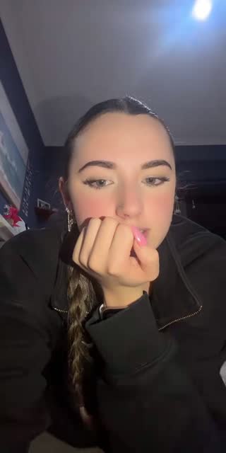 TikTok live: hi my favs x by @_katie.watson