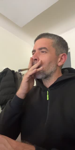 TikTok live: Sodomie encore by @keurgrenadine.dtc