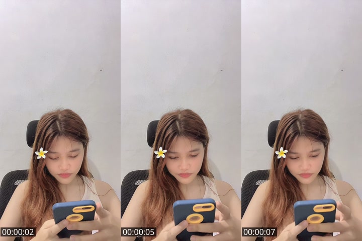 TikTok live: Gelap gelapan om😋💋 by @brewdsini