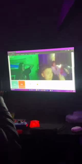 TikTok live: Holiiiii ven sígueme by @k_1234.7
