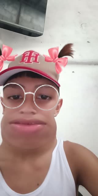 TikTok live: ILUMINE LA GALERÍA 😉 by @el.terror842