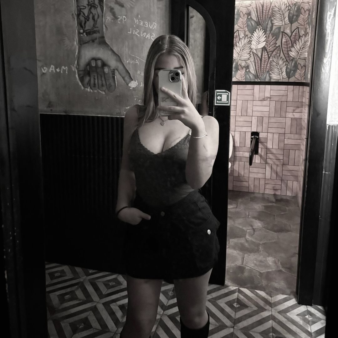 @__agathaa__