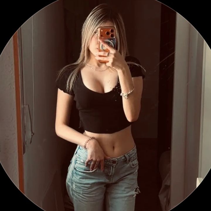 @_sofiaavz_