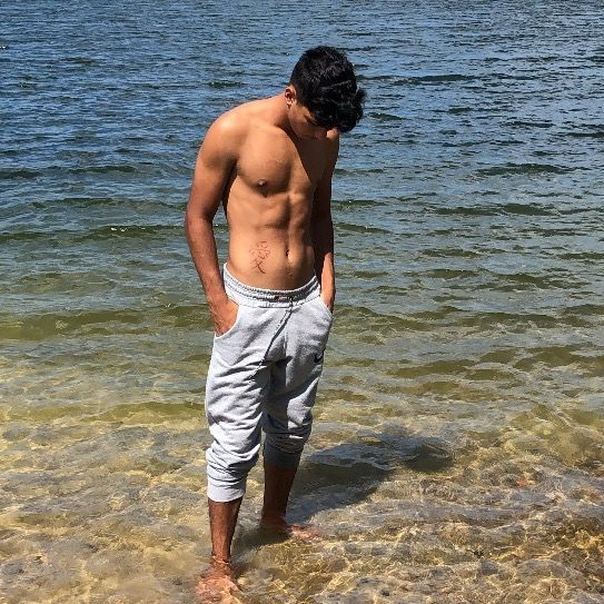 @adzin933