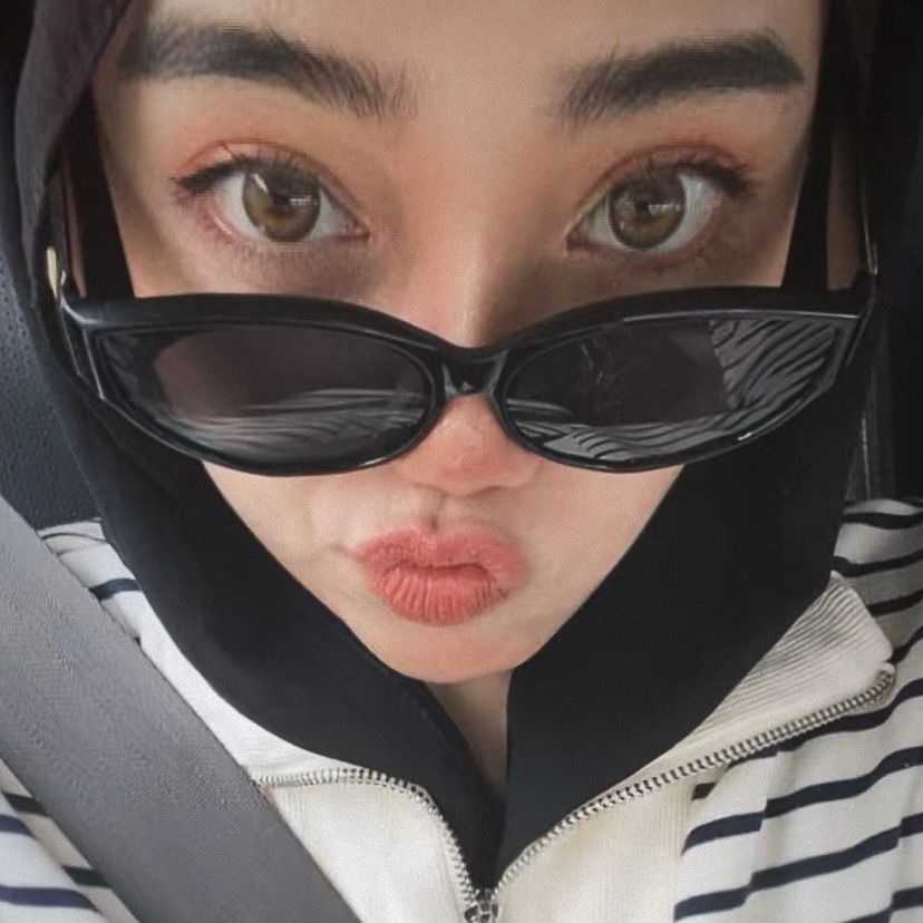 @ainaabcdef
