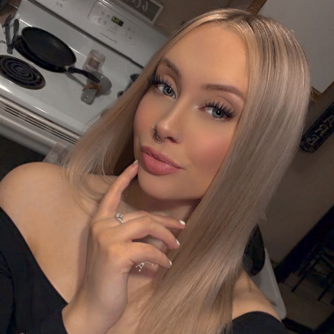 @alexislee0414