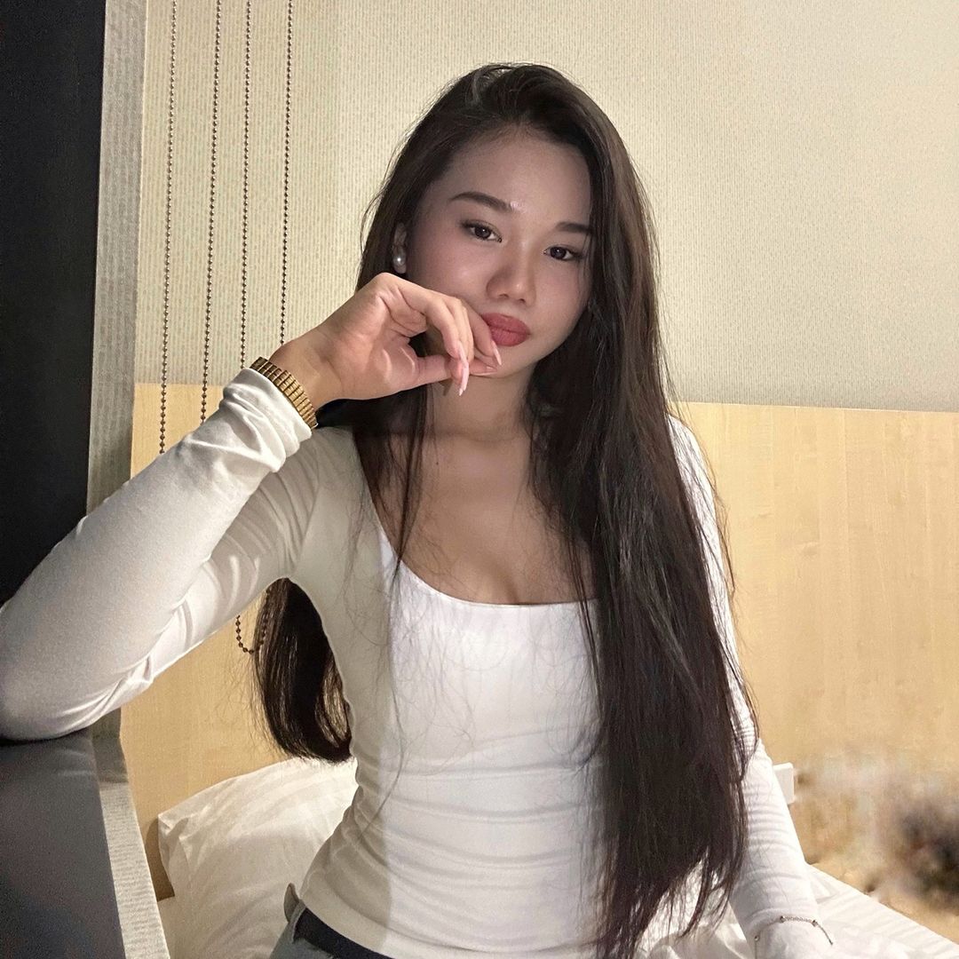 @anicugh