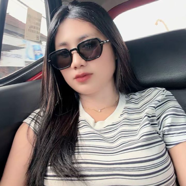 @capriigirls2000_