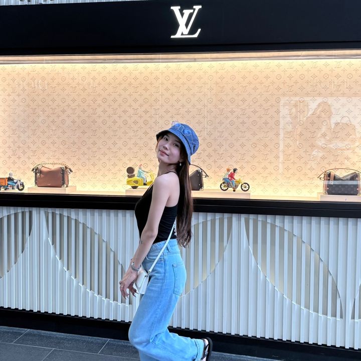@clyclycely