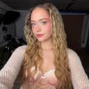 @daphnearivanoff