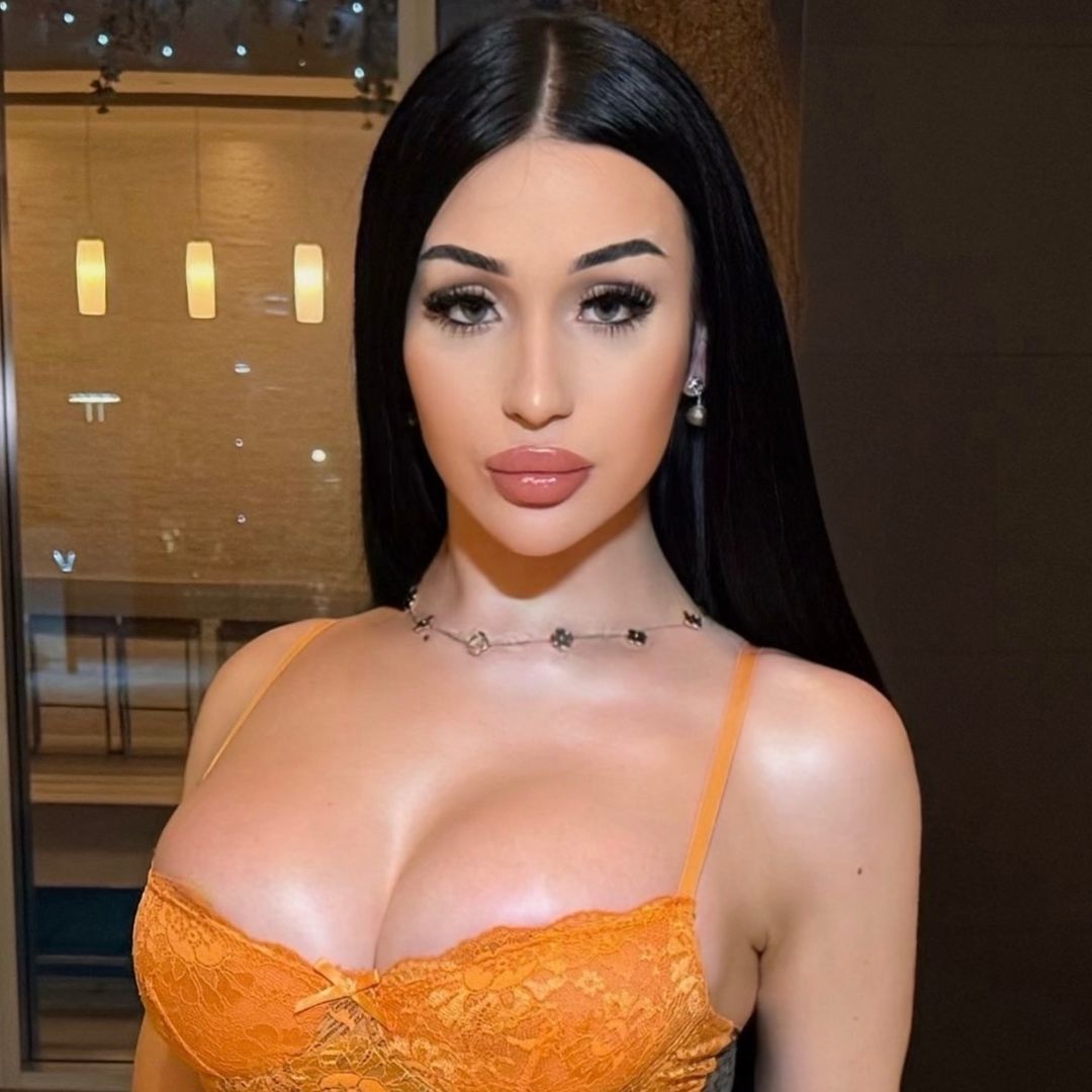 @desireemarkovich