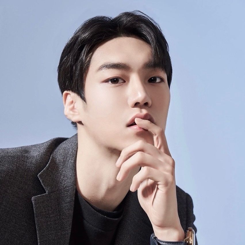 @dongwooking_