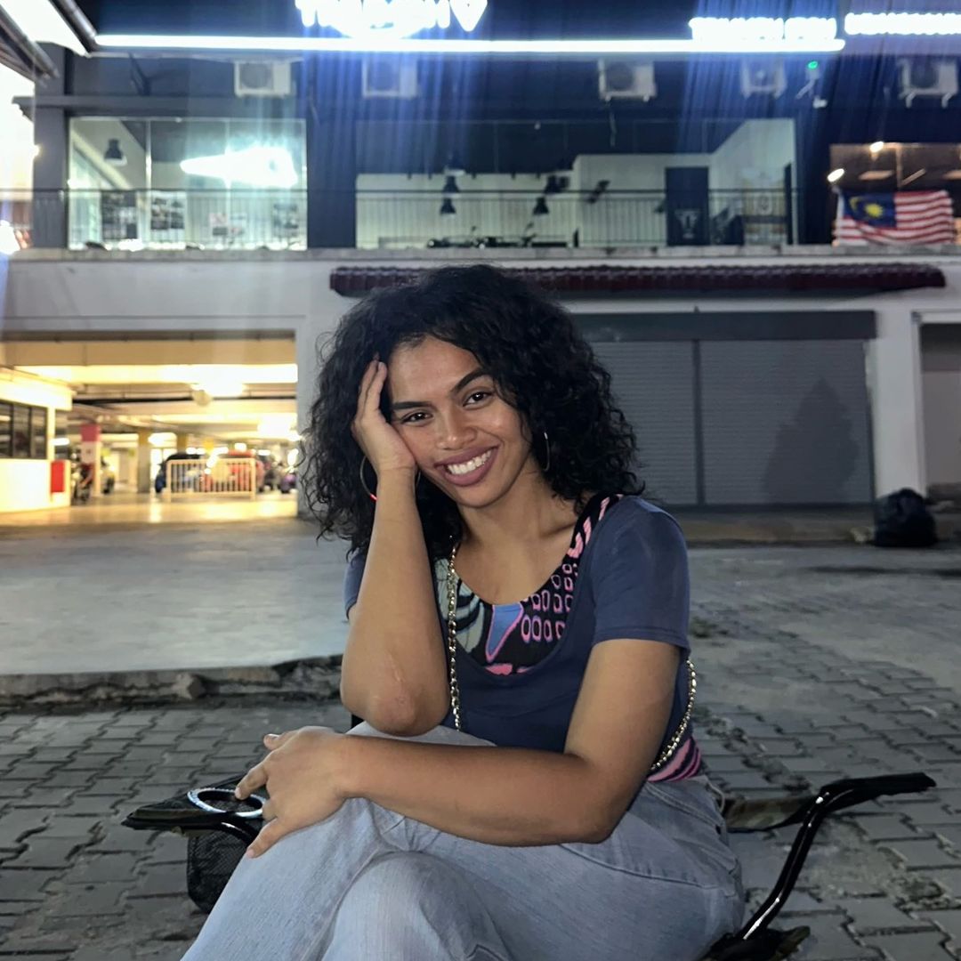 @farahfendiii