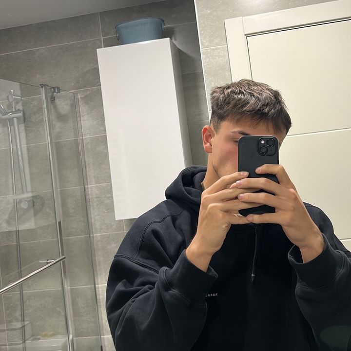 @galaaann_02