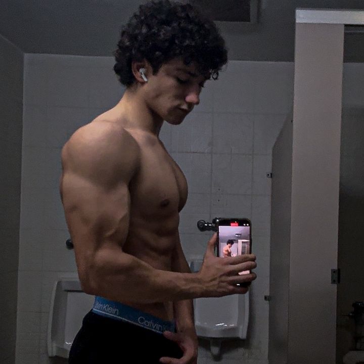 @gio.nieves_