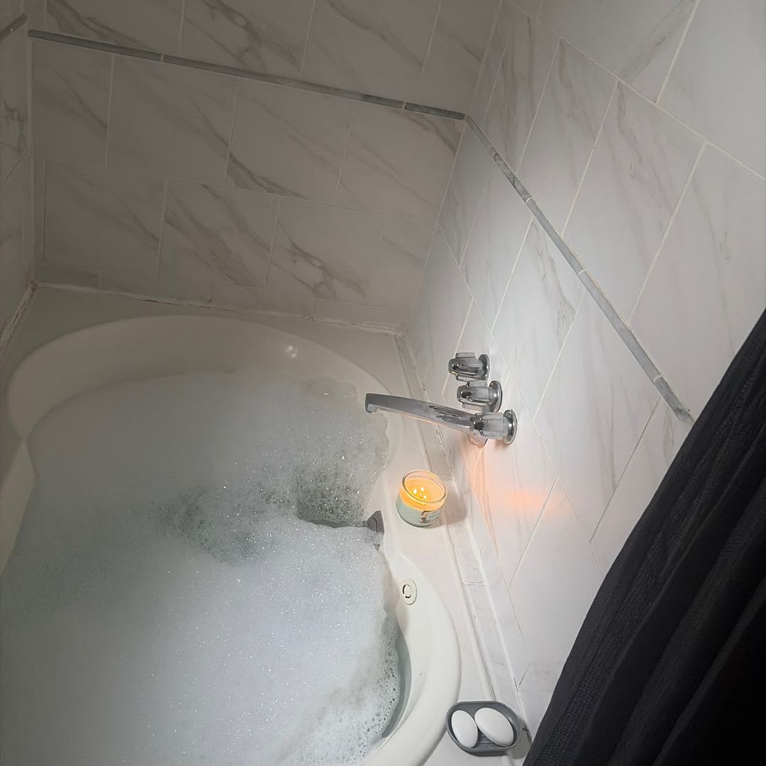 @jacuzzie123
