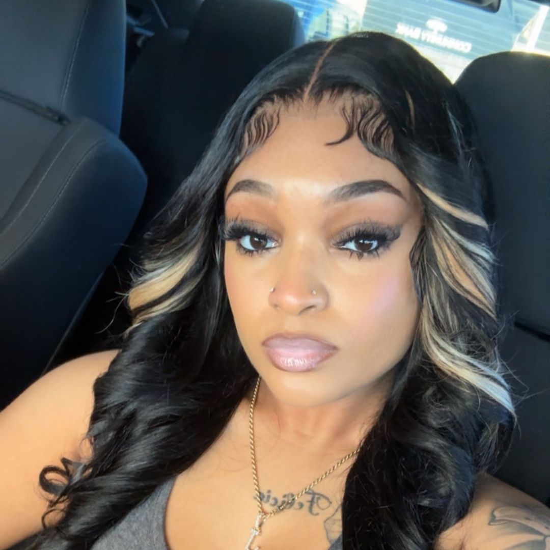 @janyiaa._