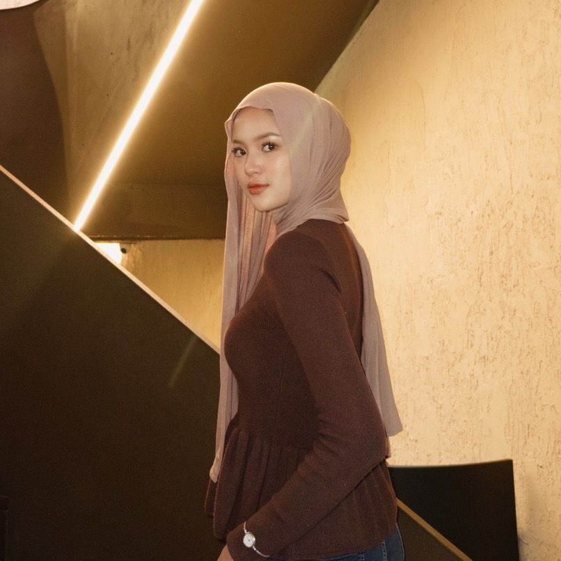 @jeyazh_