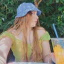 @karlazahiry