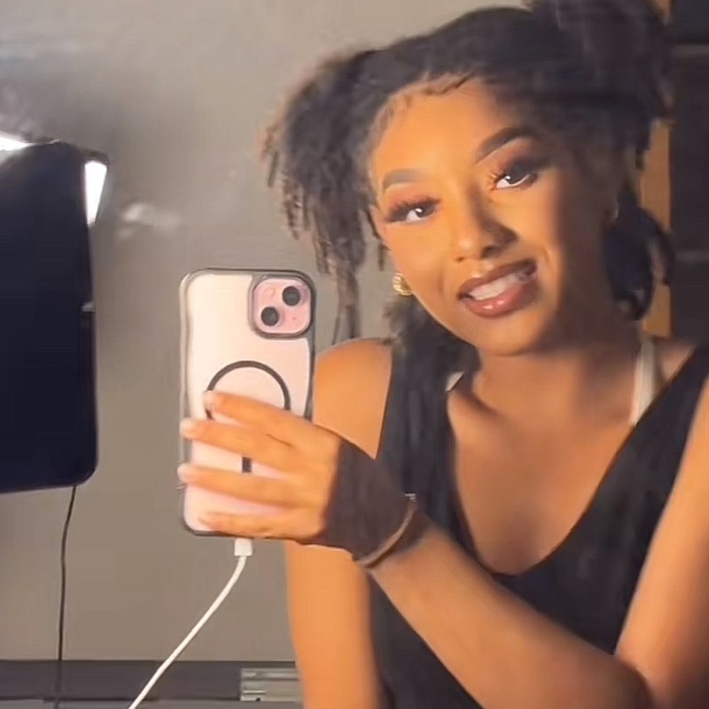@kloimoore