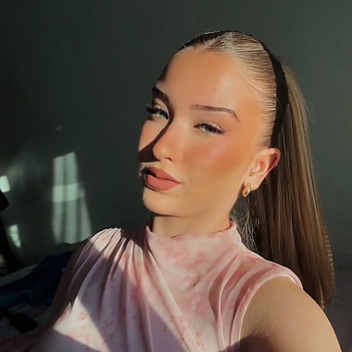 @laauraareeyg_