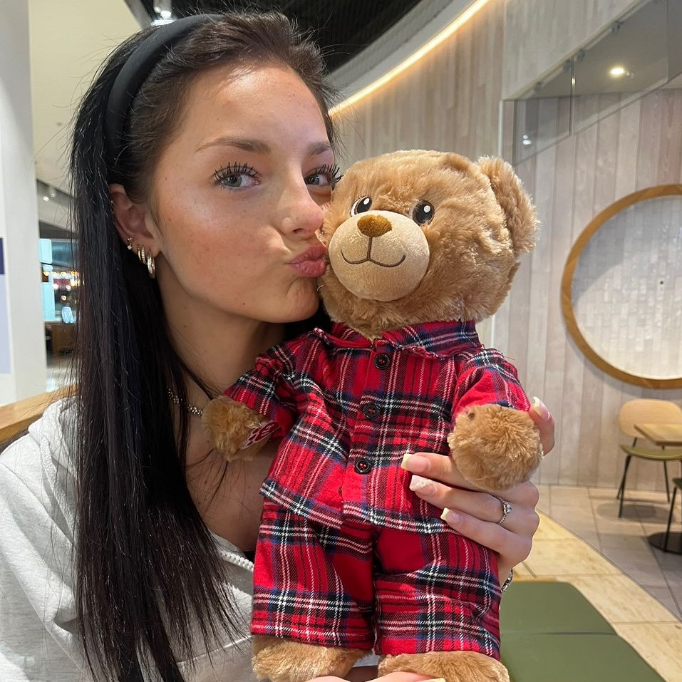 @laciewebberofficial