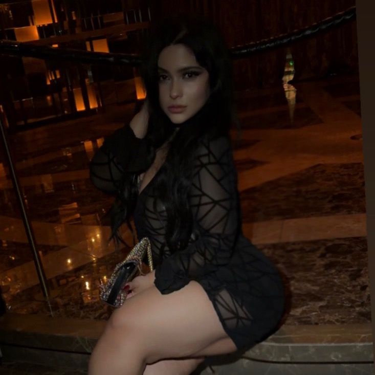 @ladymillones