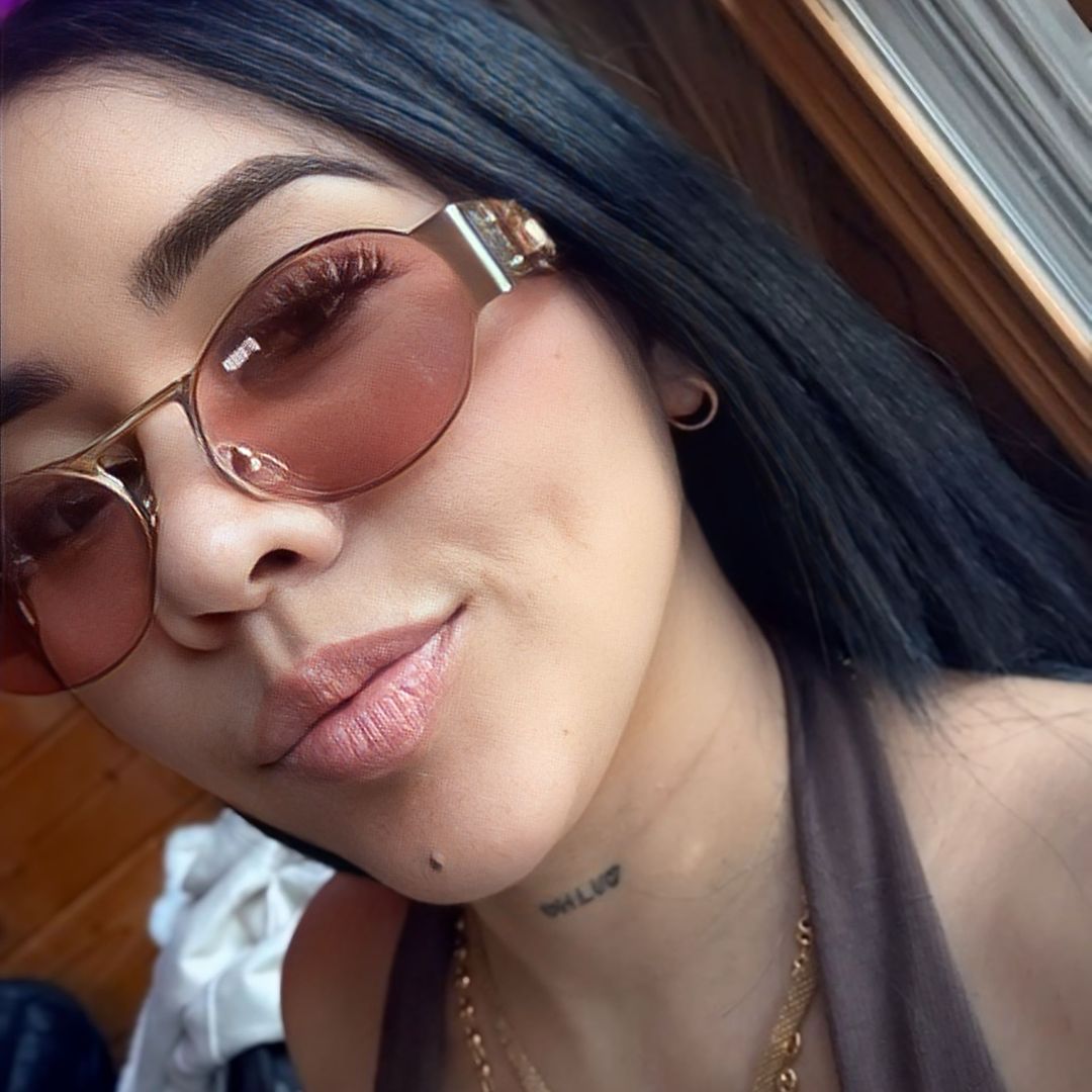 @lagata4415