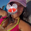 @laraasuuarez