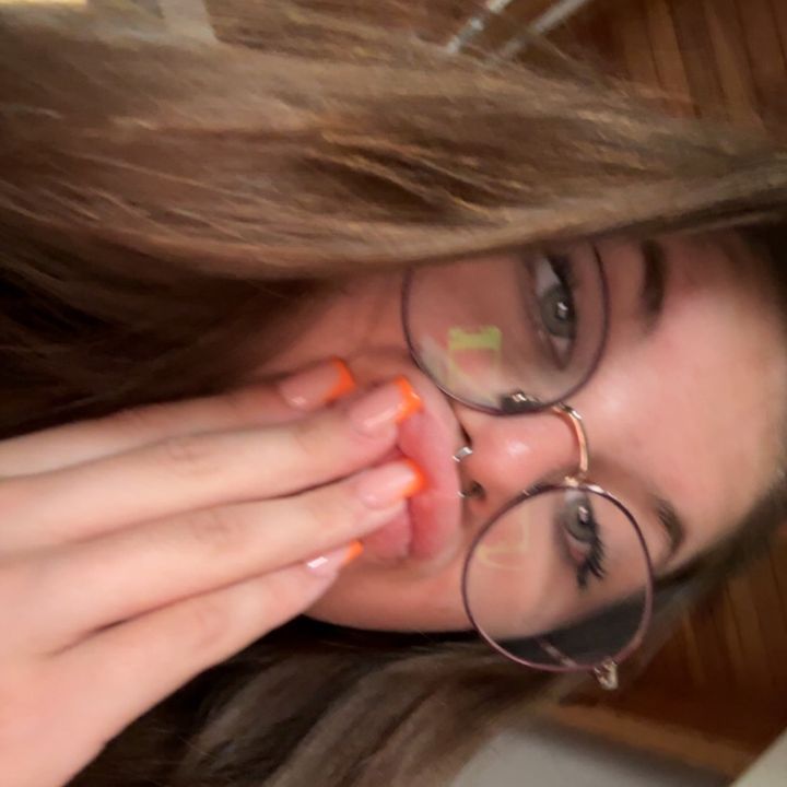@laurynegodefroid