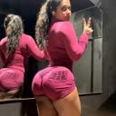 @legswith_taz