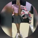@lesslieg._
