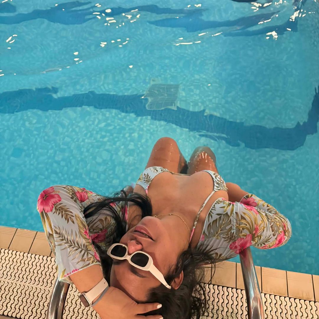 @lilycrz25