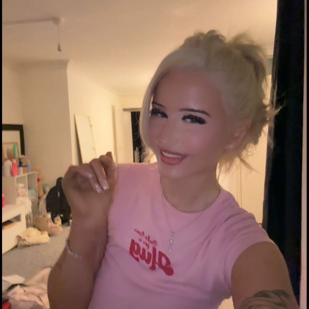 @lola.jxde