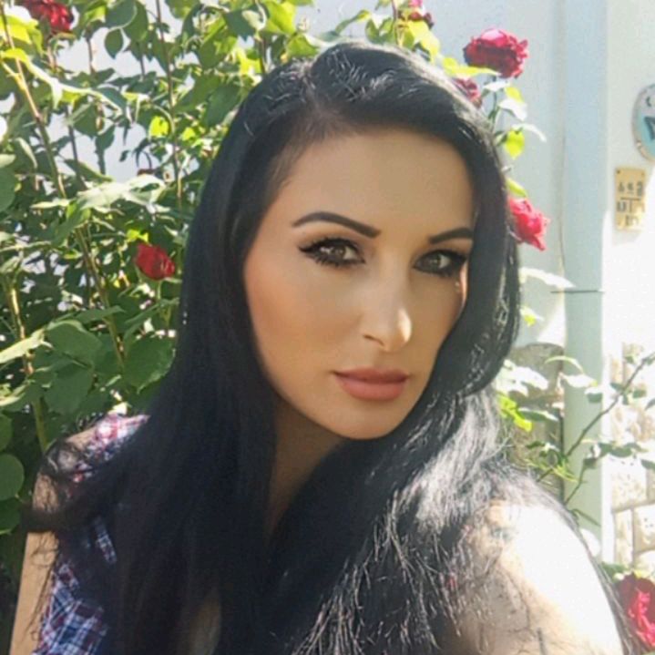@lunanova9696