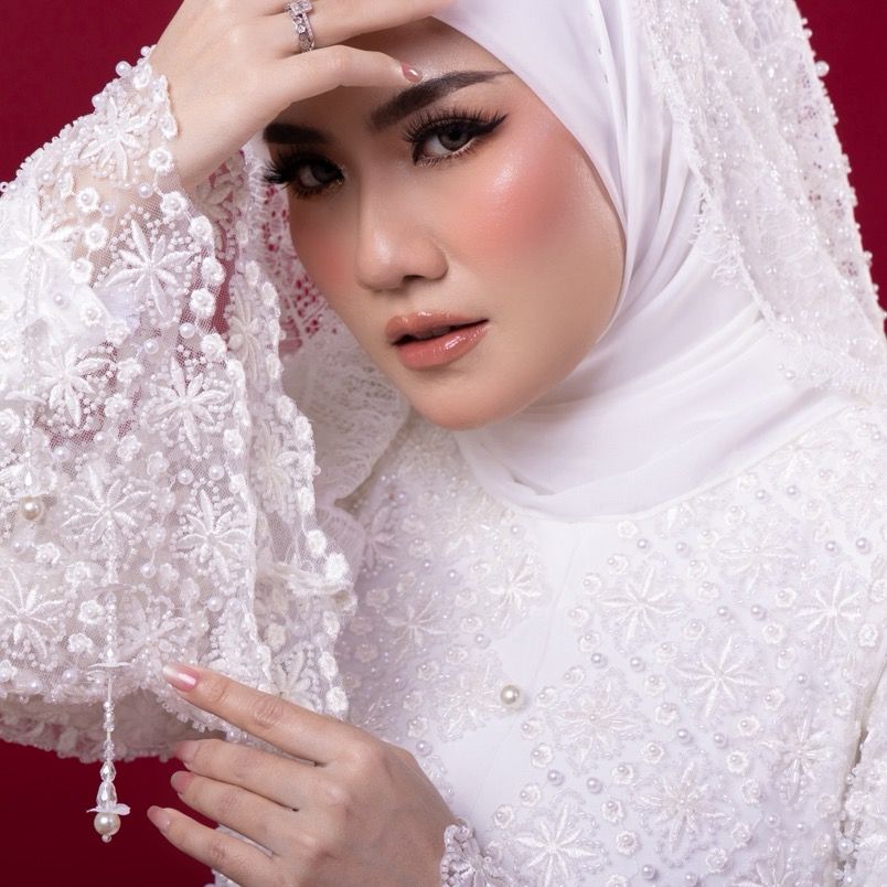 @luniaarasyiedaa